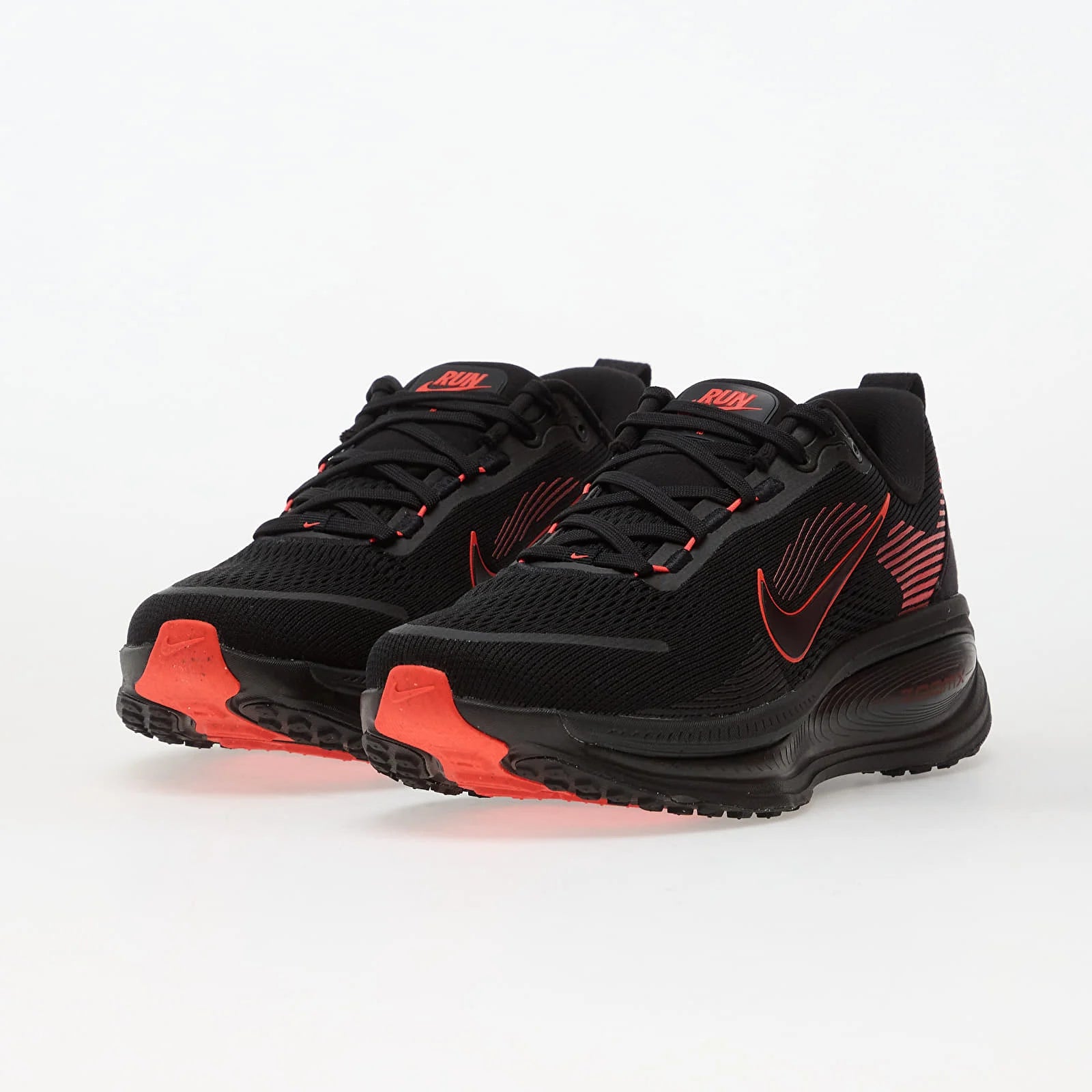 Nike Vomero 18