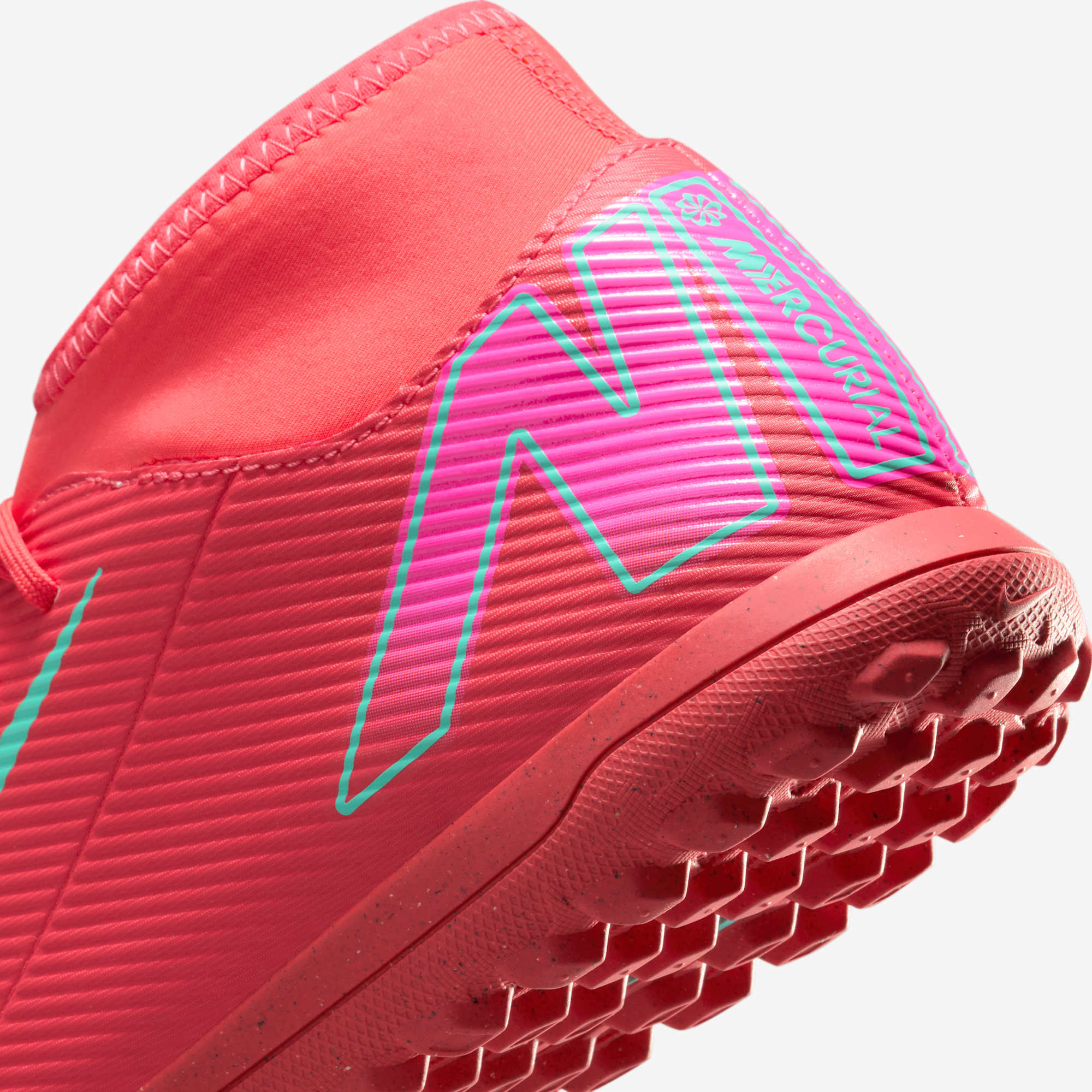 Superfly 10 Club TF