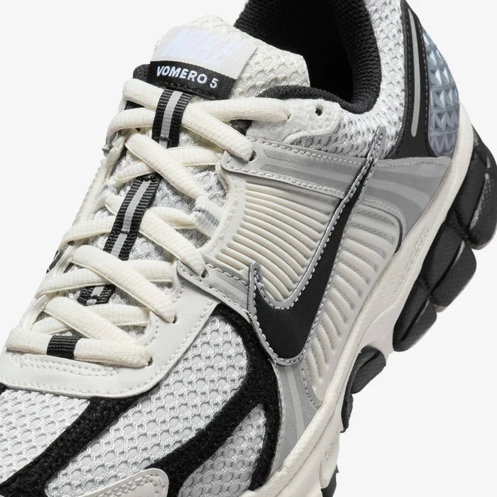 Zoom Vomero 5