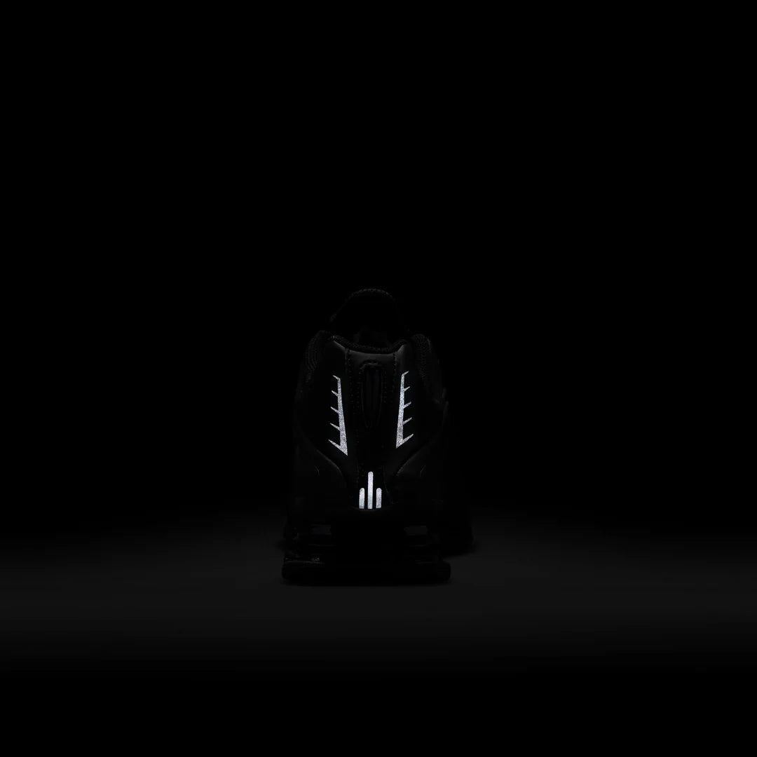 Shox R4