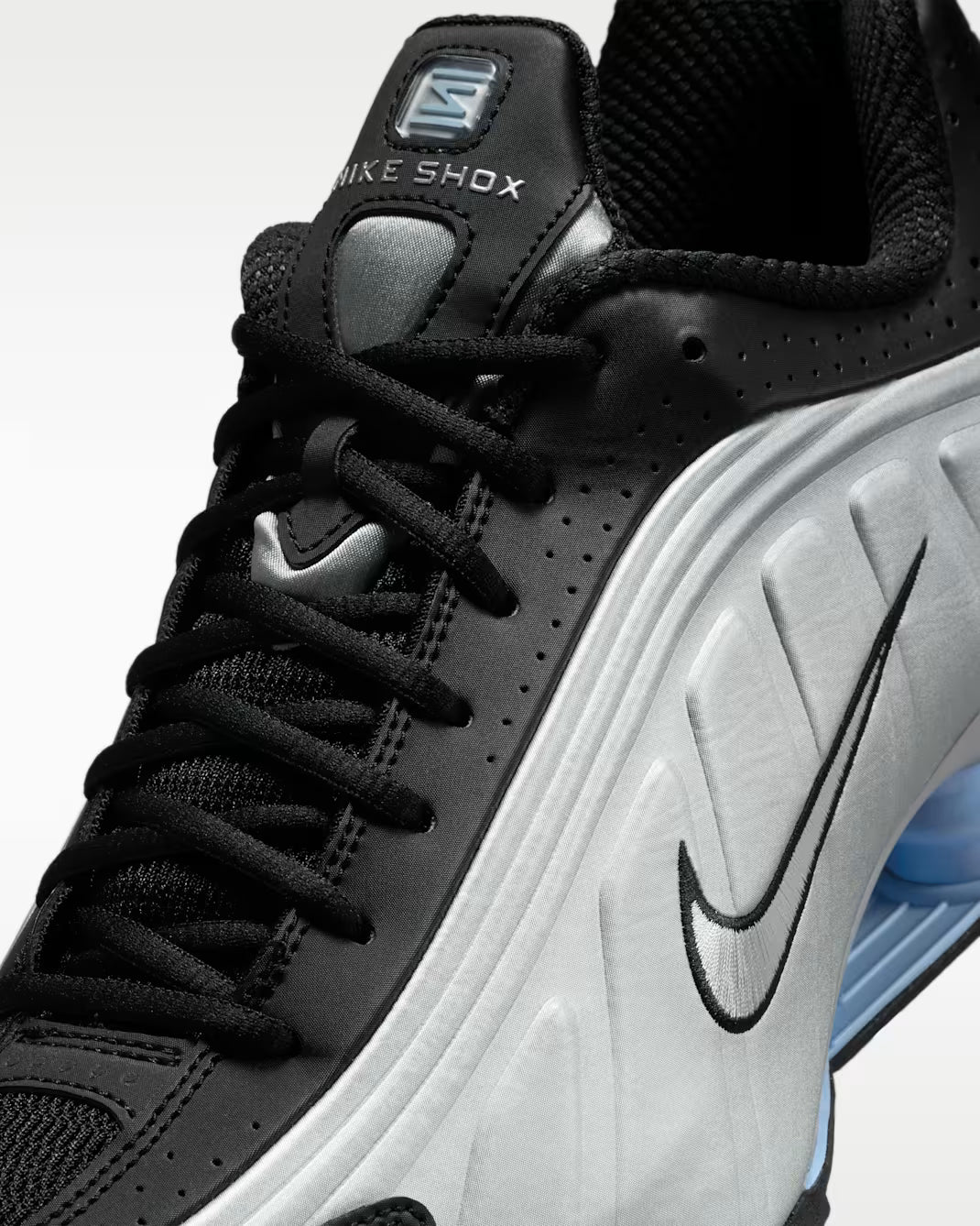 Shox R4