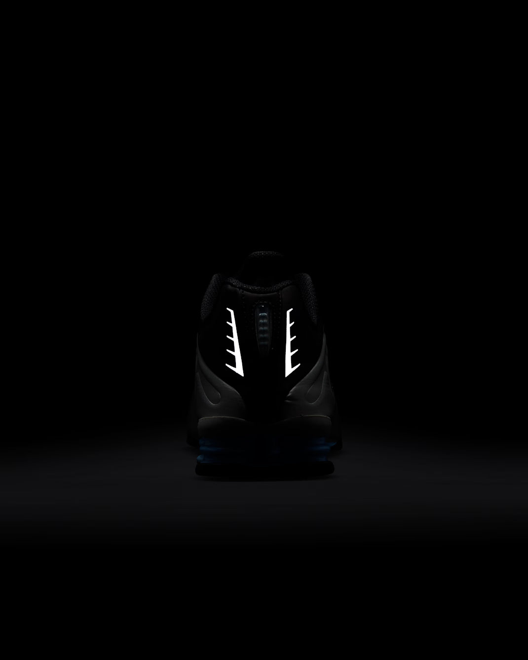 Shox R4