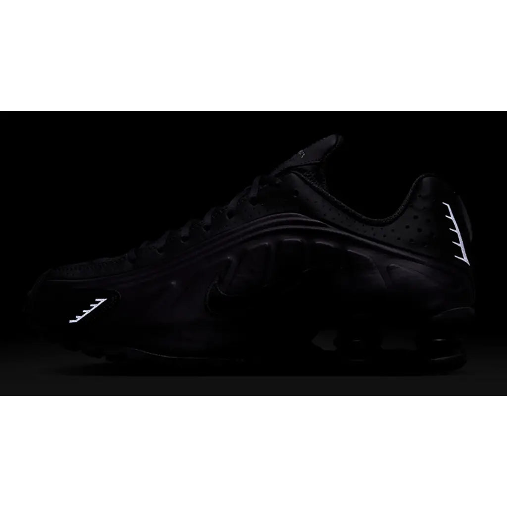 Shox R4