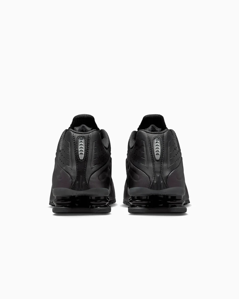 Shox R4