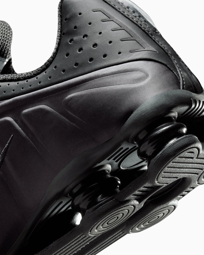 Shox R4